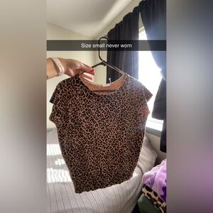 Leopard Print Short Sleeve Top